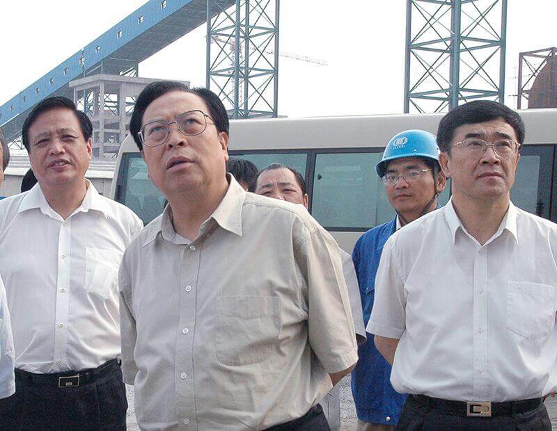 2007年6月30日，时任河南省委书记徐光春到尊龙凯时人生就是搏视察。
